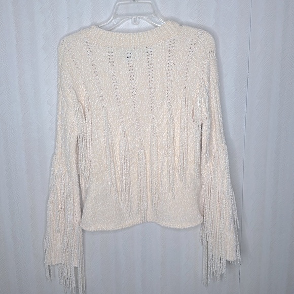🆕 ANGIE Cream Tassel Super Soft Fringe
Boho Sweater SMALL - Picture 4 of 10